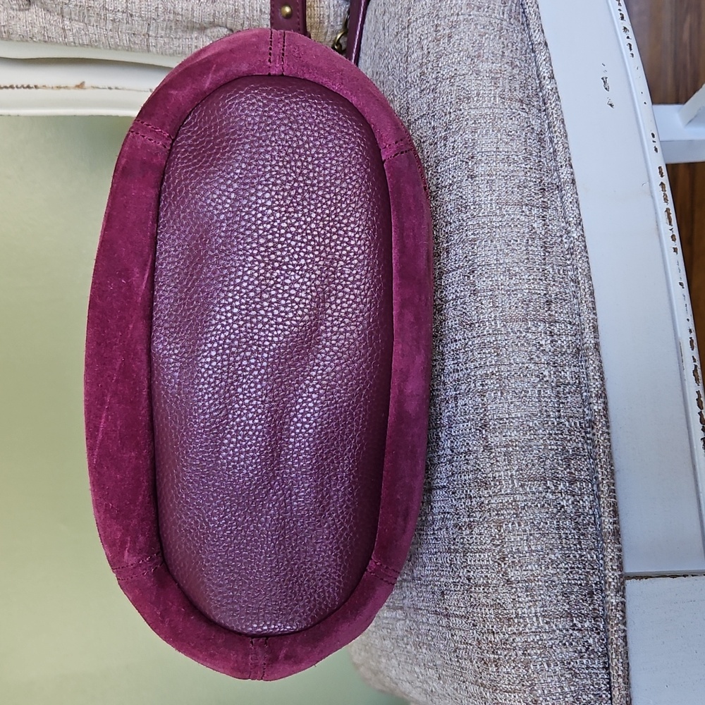 The Sak Shoulder Bag - Picture 3 of 7